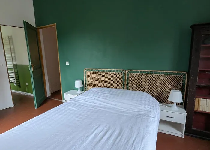 Maison De Famille Entre & Collines - Charme, Citronniers Et Tranquillite - Acces Marche Et Sentier 3 Min 펜션 멍똥