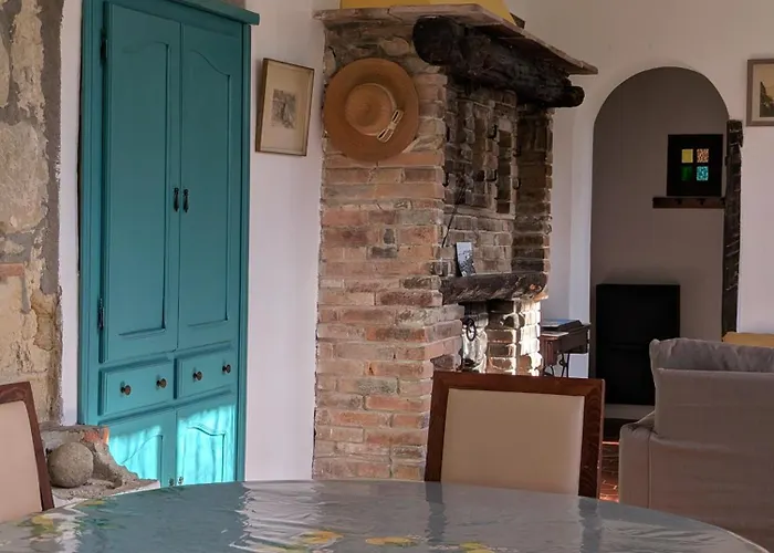 Maison De Famille Entre & Collines - Charme, Citronniers Et Tranquillite - Acces Marche Et Sentier 3 Min 펜션 *