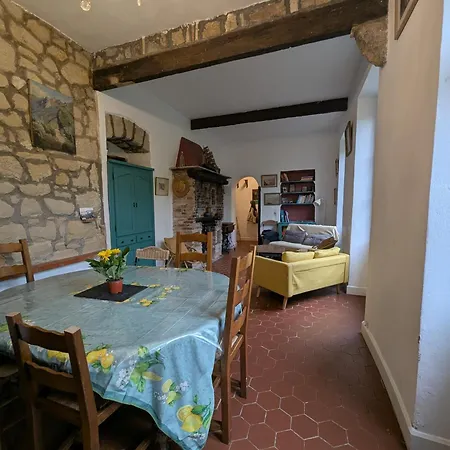 펜션 Maison De Famille Entre & Collines - Charme, Citronniers Et Tranquillite - Acces Marche Et Sentier 3 Min 멍똥