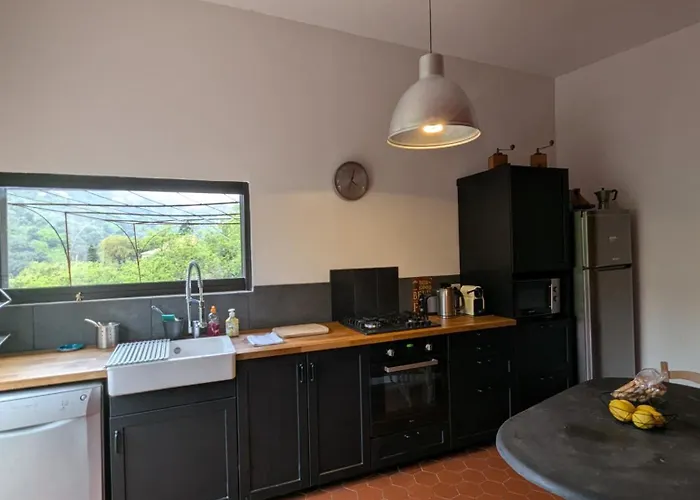 Maison De Famille Entre & Collines - Charme, Citronniers Et Tranquillite - Acces Marche Et Sentier 3 Min Menton